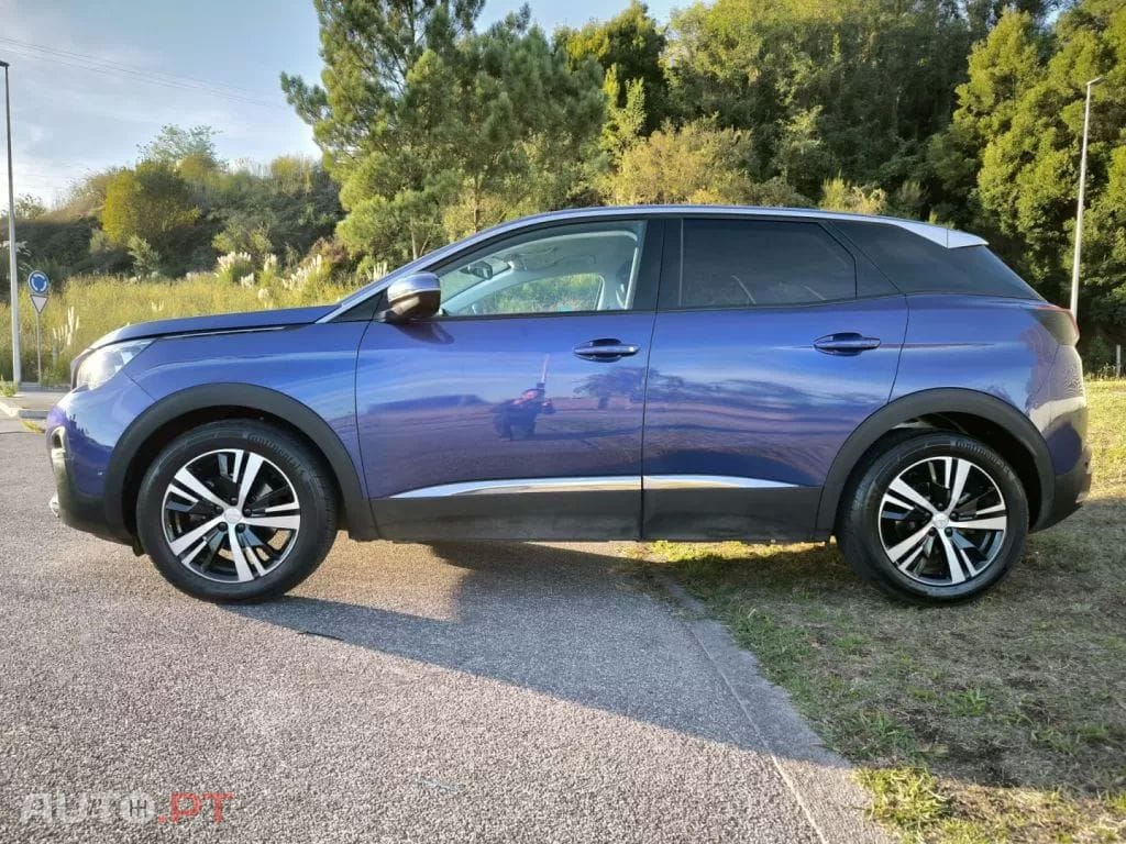 Peugeot 3008 1.2 PureTech Allure EAT8