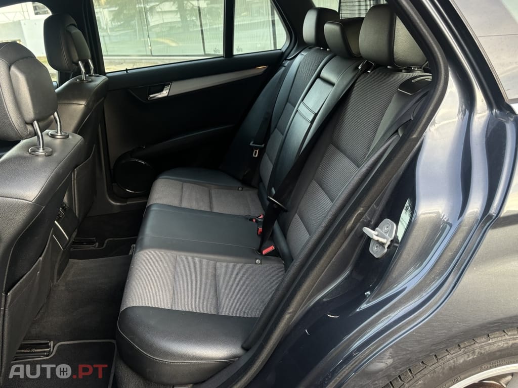 Mercedes-Benz C 220 AMG