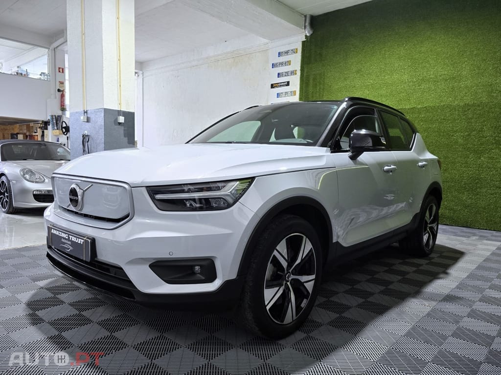 Volvo XC40 P8 AWD Recharge RDesign