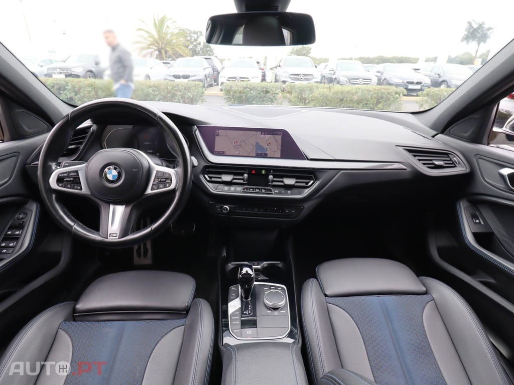BMW 116 d Pack Desportivo M Auto