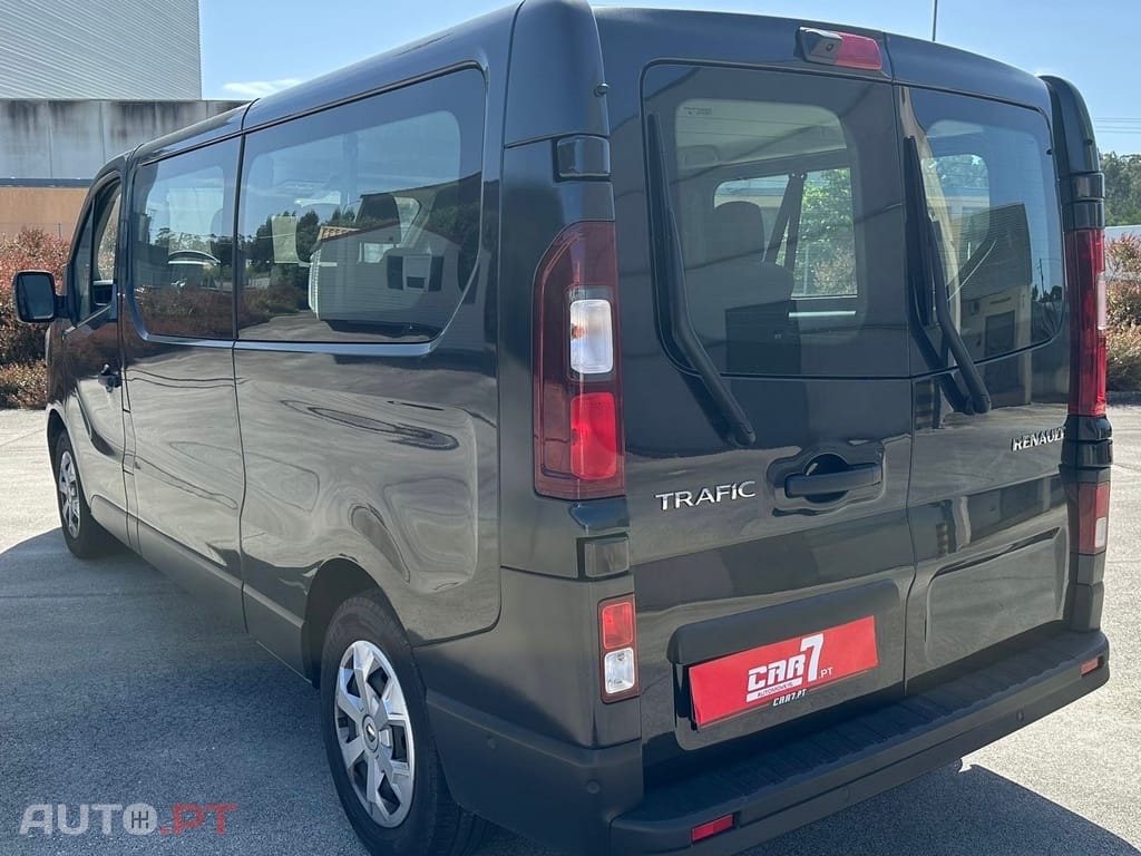 Renault Trafic Outro