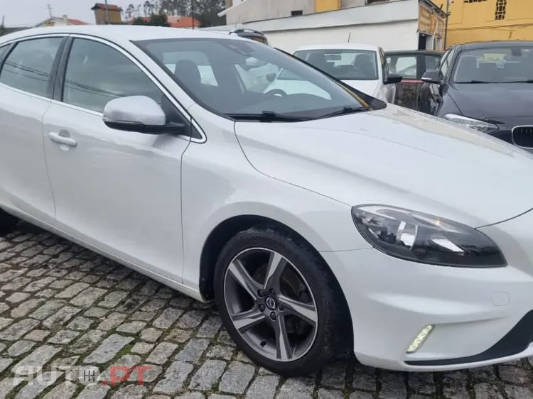 Volvo V40 2.0 D2 R-Design
