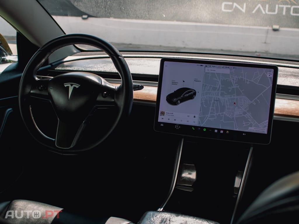 Tesla Model 3 Standard Range Plus RWD