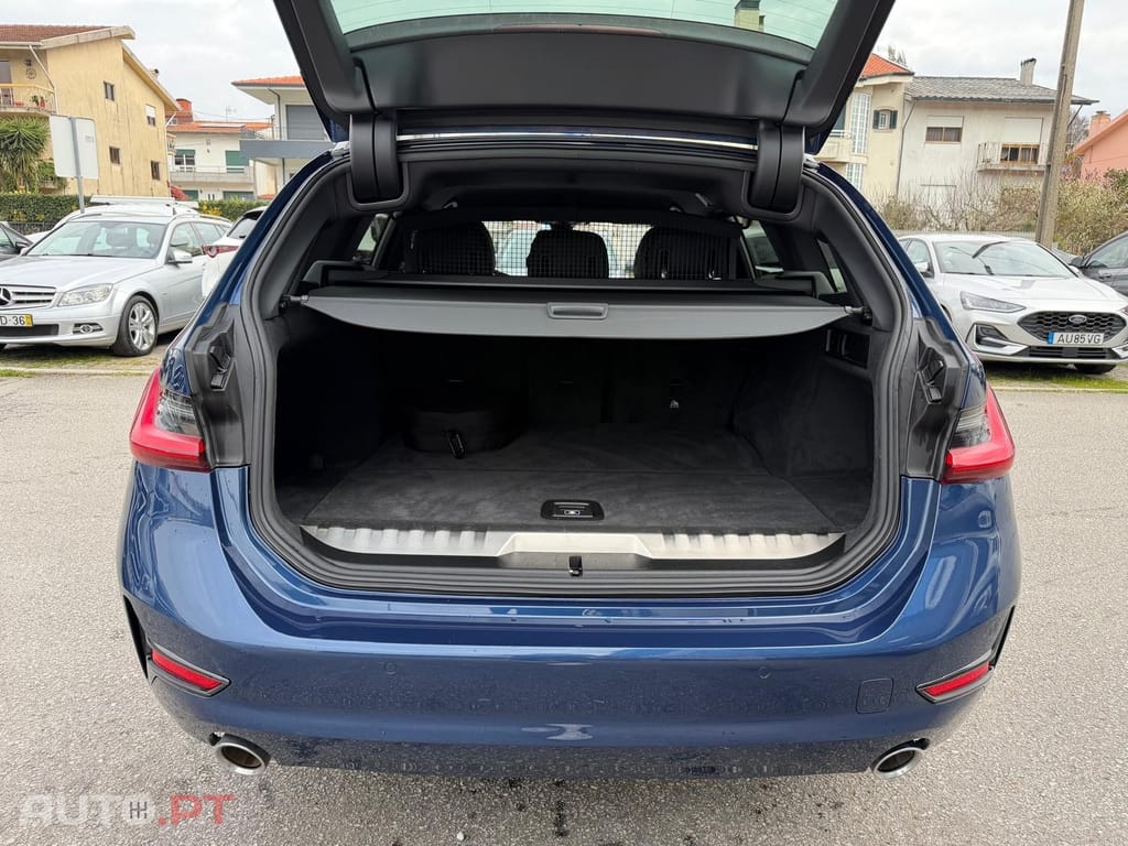 BMW 320 e Line Sport Auto