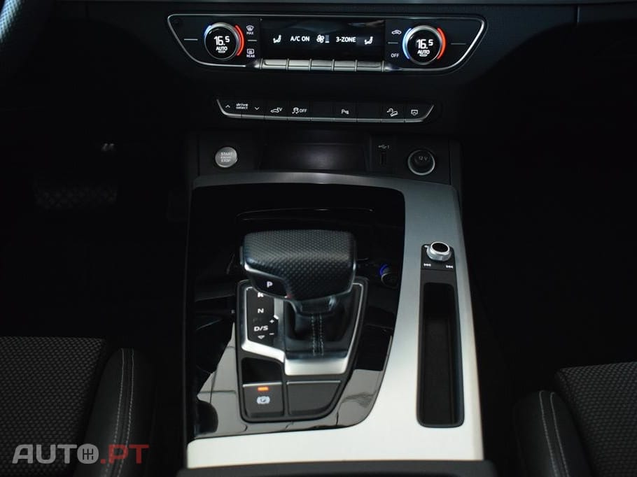Audi Q5 50 TFSIe quattro Advance S tronic