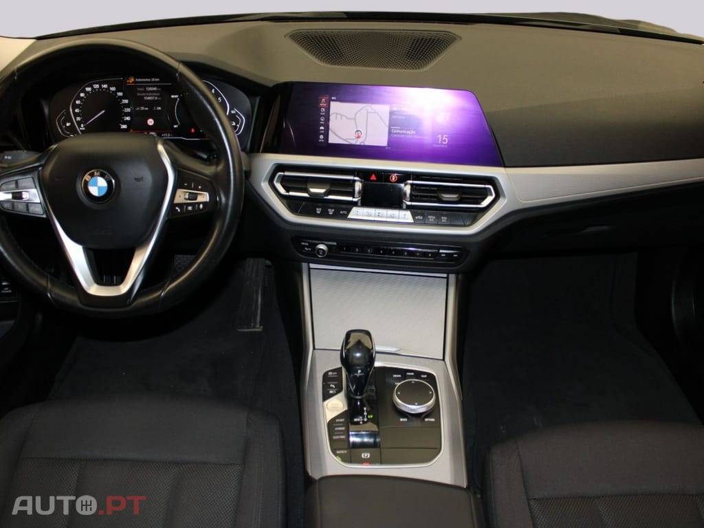 BMW 330 TOURING PLUG-IN ADVANTAGE I.V.A DEDUTÍVEL