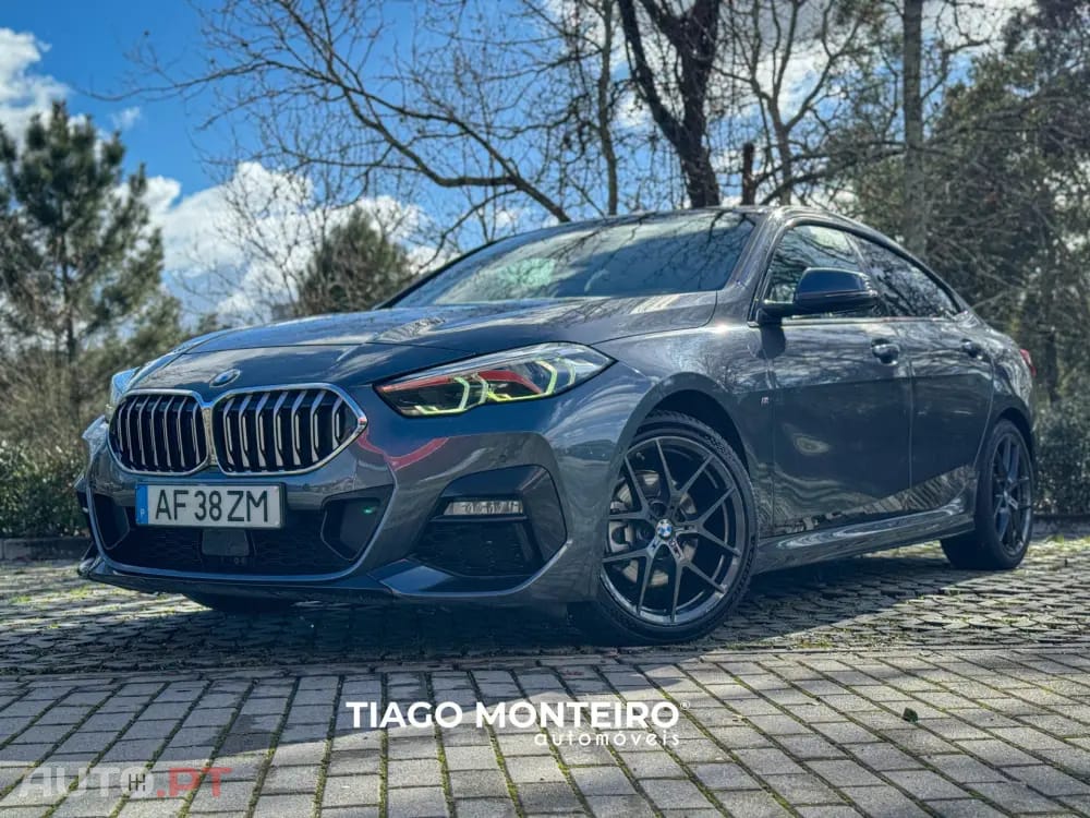 BMW 218 i Pack Desportivo M