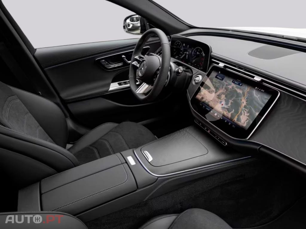 Mercedes-Benz E 220 I.V.A DEDUTÍVEL d AMG