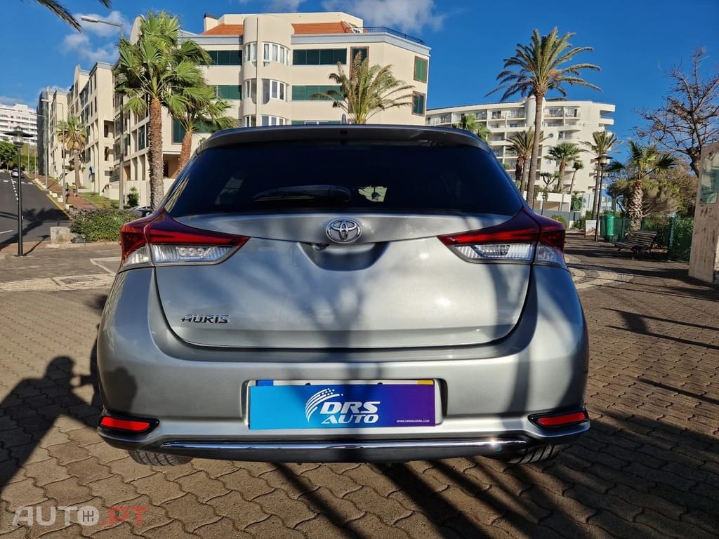 Toyota Auris 1.4 D-4D Com. +P.Sport +TSS+Navi