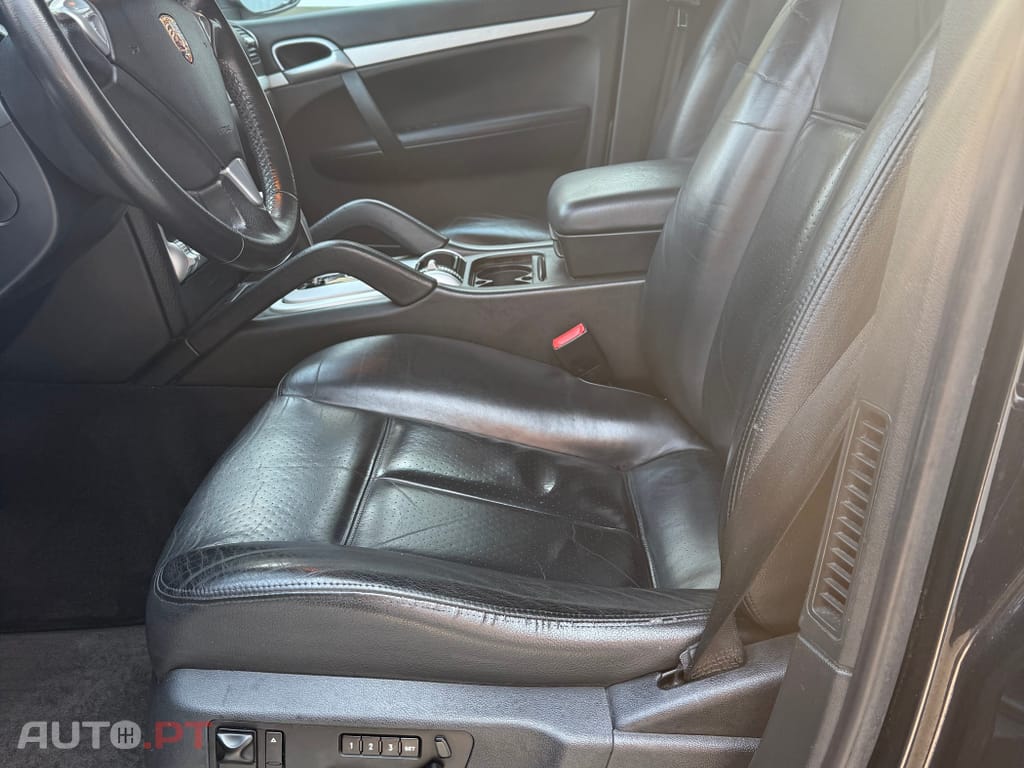 Porsche Cayenne Tiptronic