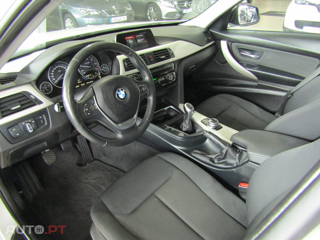 BMW 318 d Touring Advantage