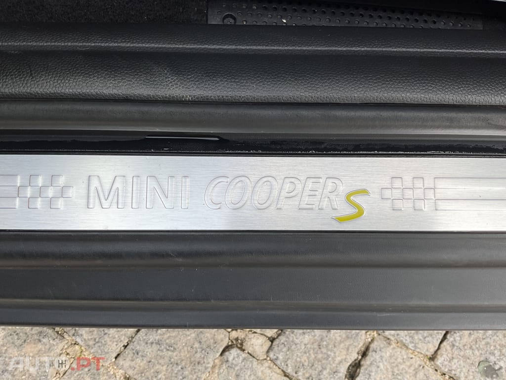 MINI Cooper Cooper SE