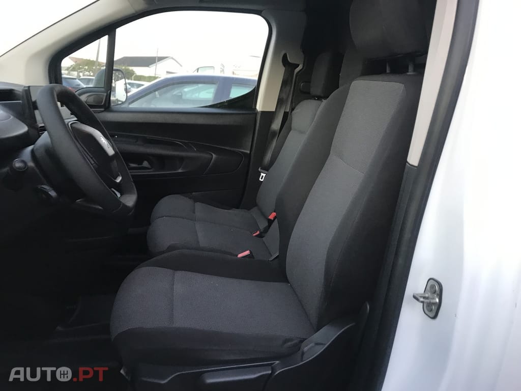 Peugeot Partner 1.5 BlueHDi Asphalt Standard