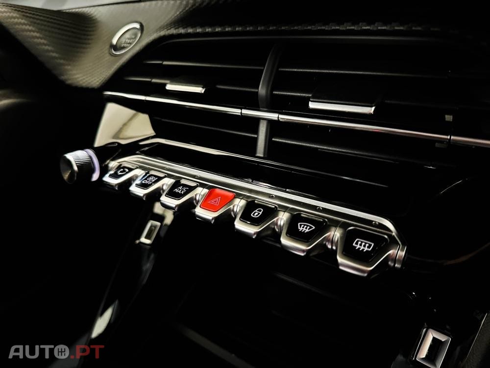 Peugeot E-208 50 kWh SE Style