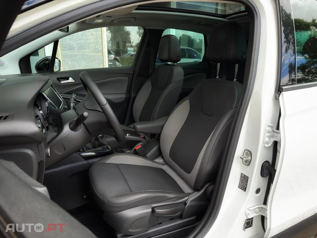 Opel Crossland X 1.2 T Innovation J17