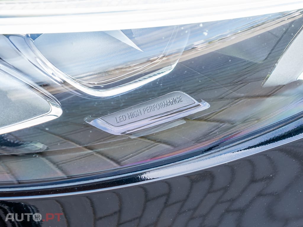 Mercedes-Benz A 250 e AMG Line