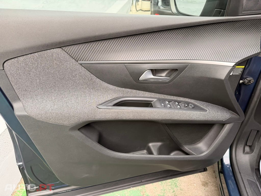 Peugeot 5008 1.5 HDI Allure 130cv 7 Lugares