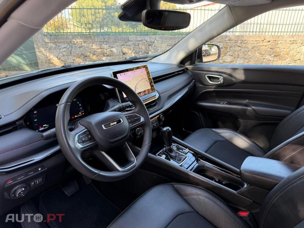 Jeep Compass 1.3 T-GDI 4xe PLUG-IN HYBRID Auto First Edition Urban