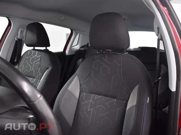 Peugeot 2008 1.5 BlueHDi Style