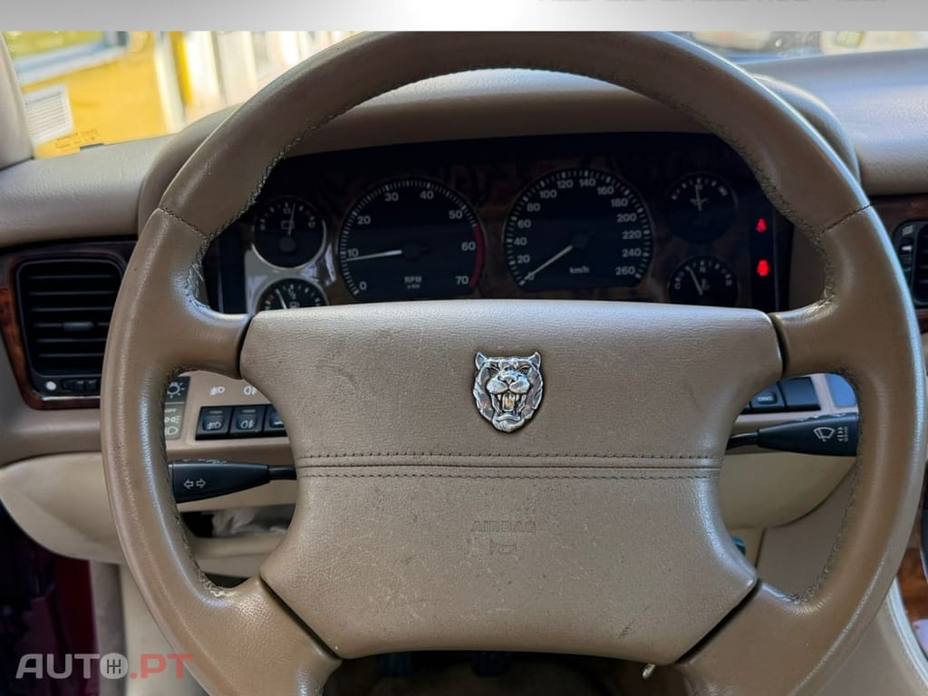 Jaguar XJ 3.2 Executive