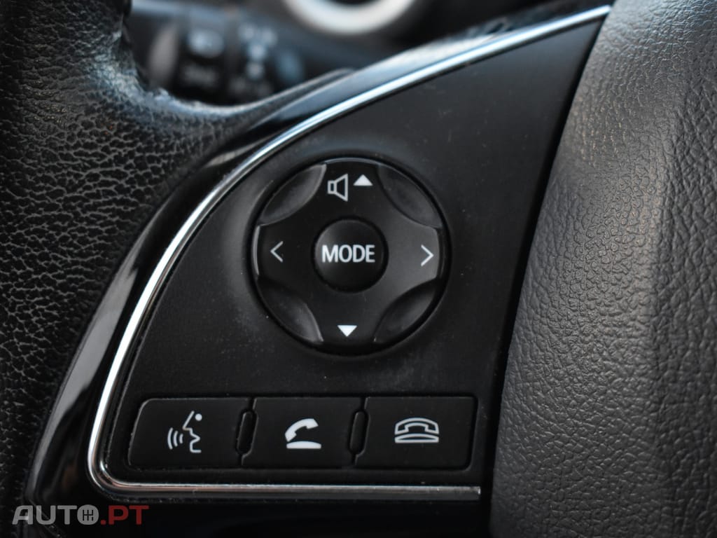 Mitsubishi Space Star 1.2 Intense Connect Edition