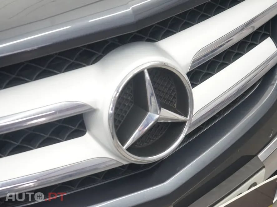 Mercedes-Benz GLK 200 CDI (BlueEFFICIENCY) 7G-TRONIC