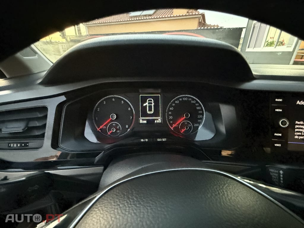 Volkswagen Polo 1.0 Confortline
