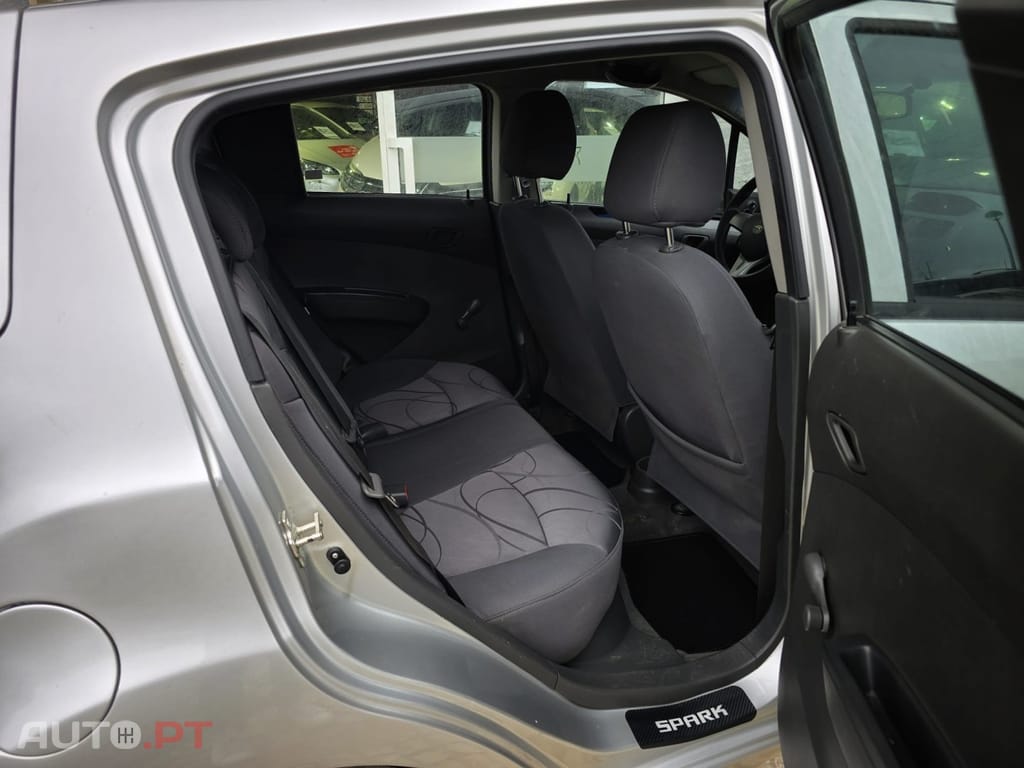 Chevrolet Spark 1.0 L