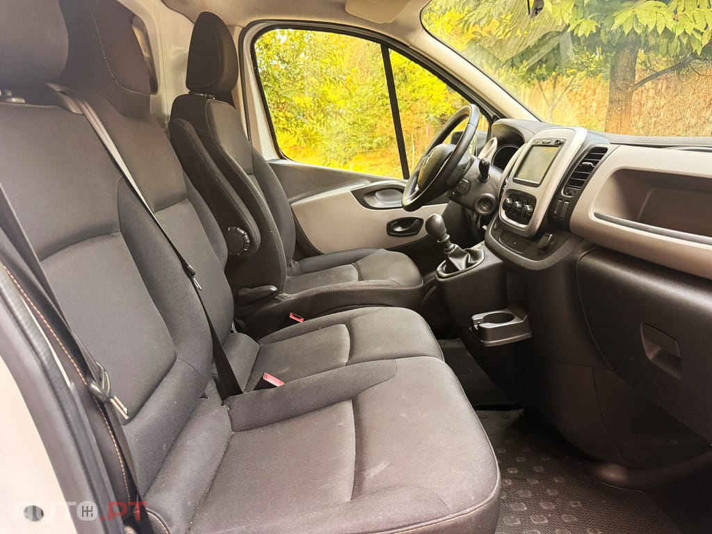 Renault Trafic dCi 120 L1H1 Confort