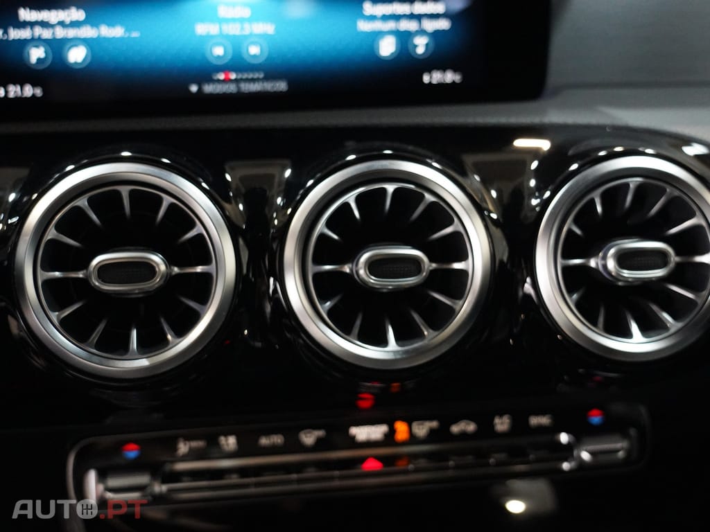 Mercedes-Benz CLA 180 AMG Shooting Brake