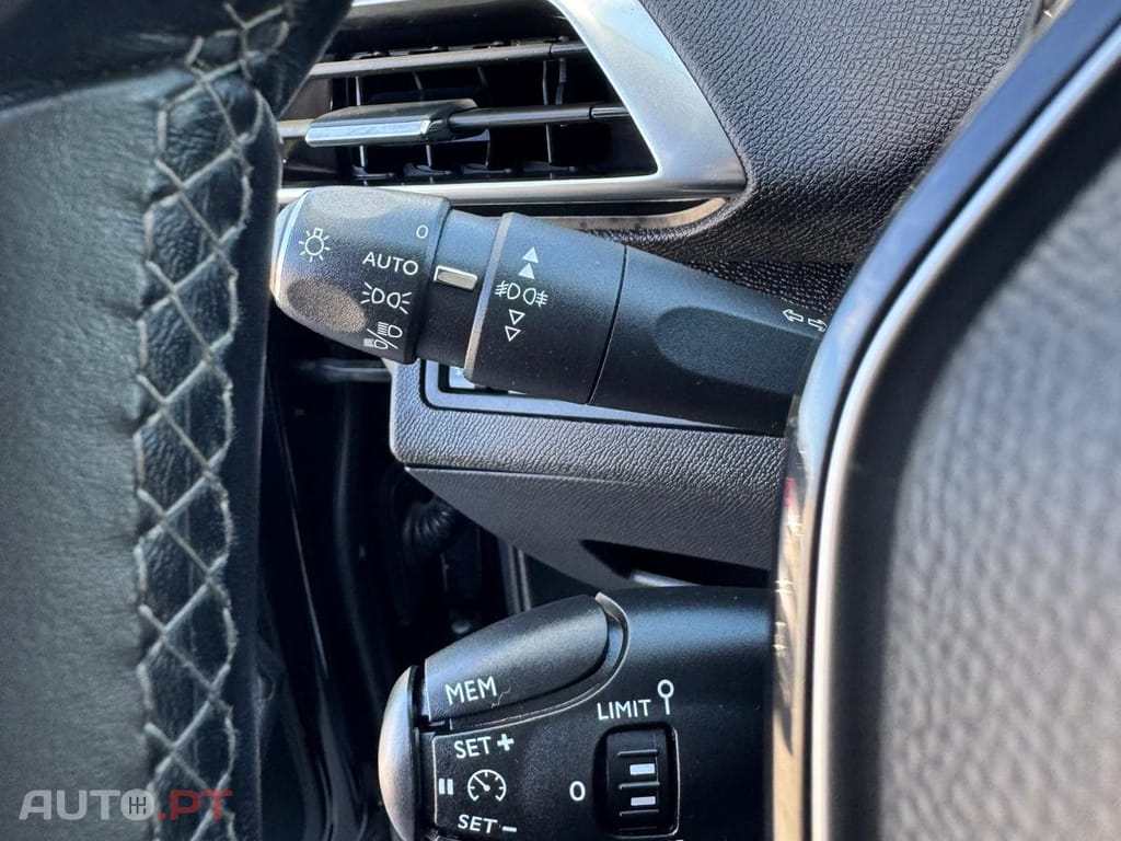 Peugeot 5008 1.5 BlueHDi Allure