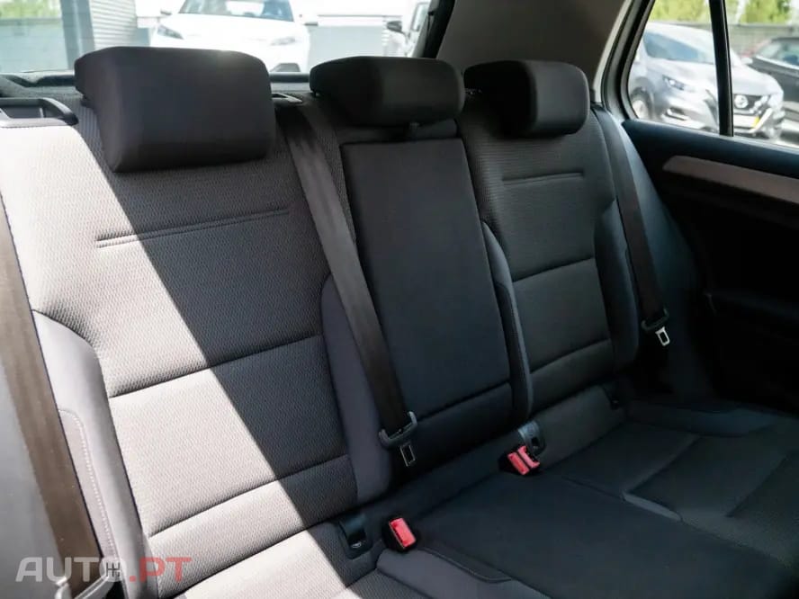 Volkswagen Golf 1.6 TDi GPS Edition