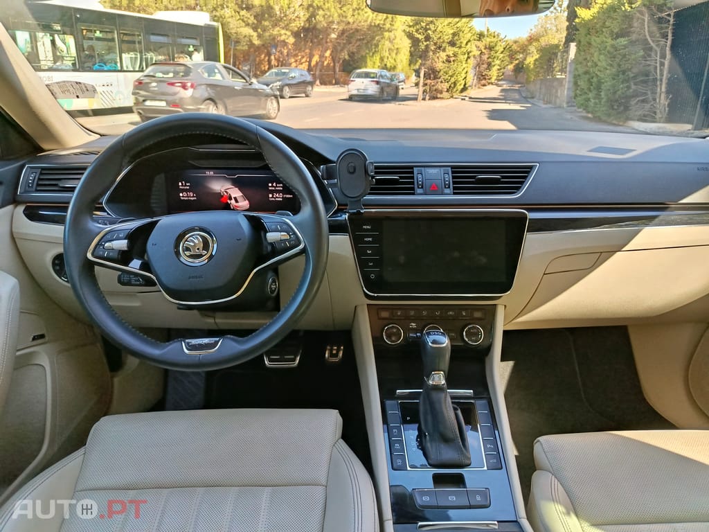 Skoda Superb L&K 2.0 TDI 200 CV DSG