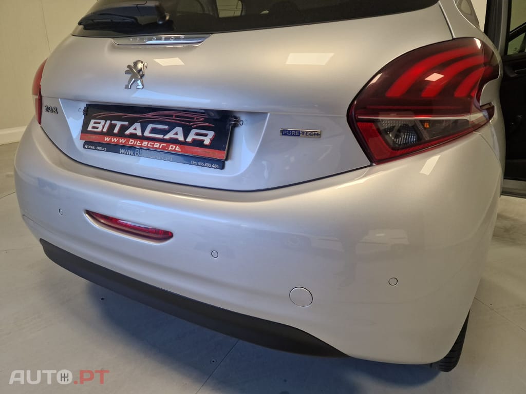 Peugeot 208 1.2 STYLE