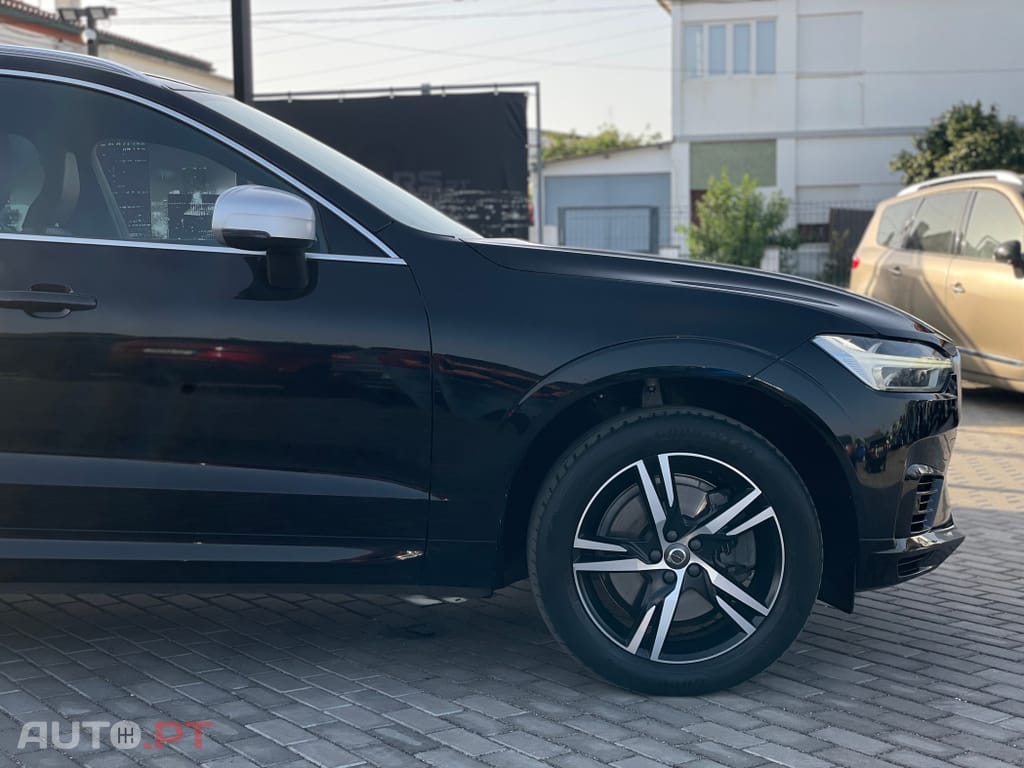 Volvo XC60 2.0 T8 PHEV R-Design AWD