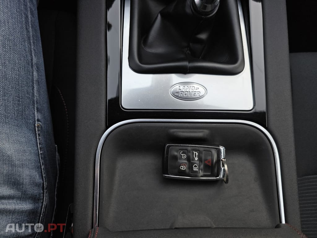 Land Rover Discovery Sport 2.0 eD4 R-Dynamic 7L