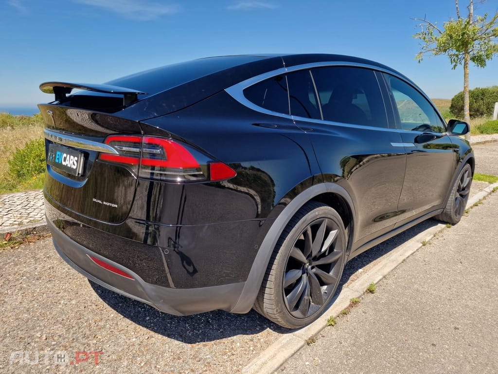 Tesla Model X Long Range