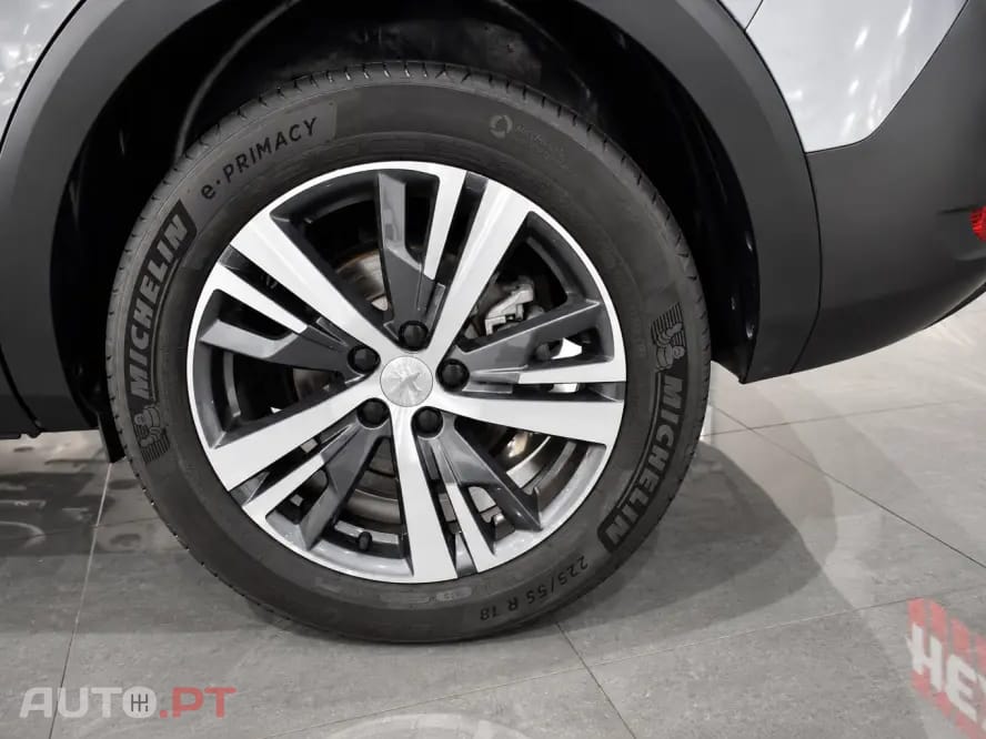 Peugeot 5008 1.2 PureTech Allure Pack EAT8