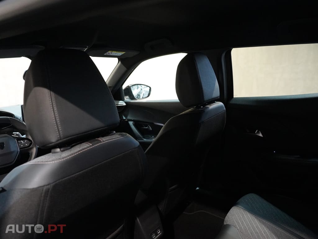 Peugeot 2008 1.2 Hybrid Allure e-DCS6