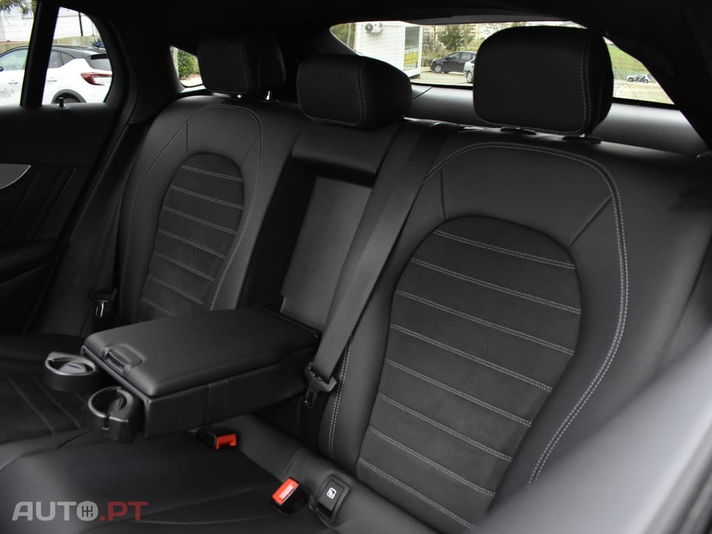 Mercedes-Benz GLC 300 e Coupe 4Matic 9G-TRONIC AMG Line