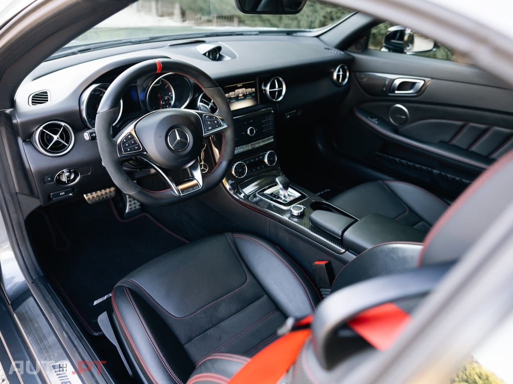 Mercedes-Benz SLC Standard