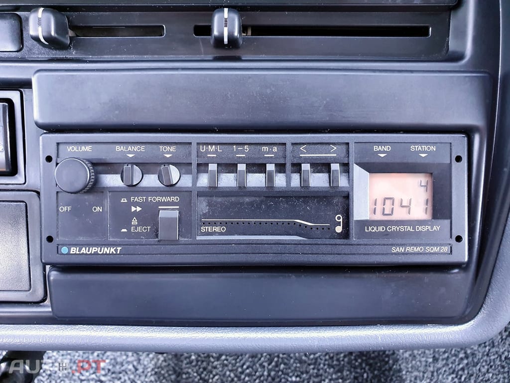 Toyota HiAce 2.4 D LH102L