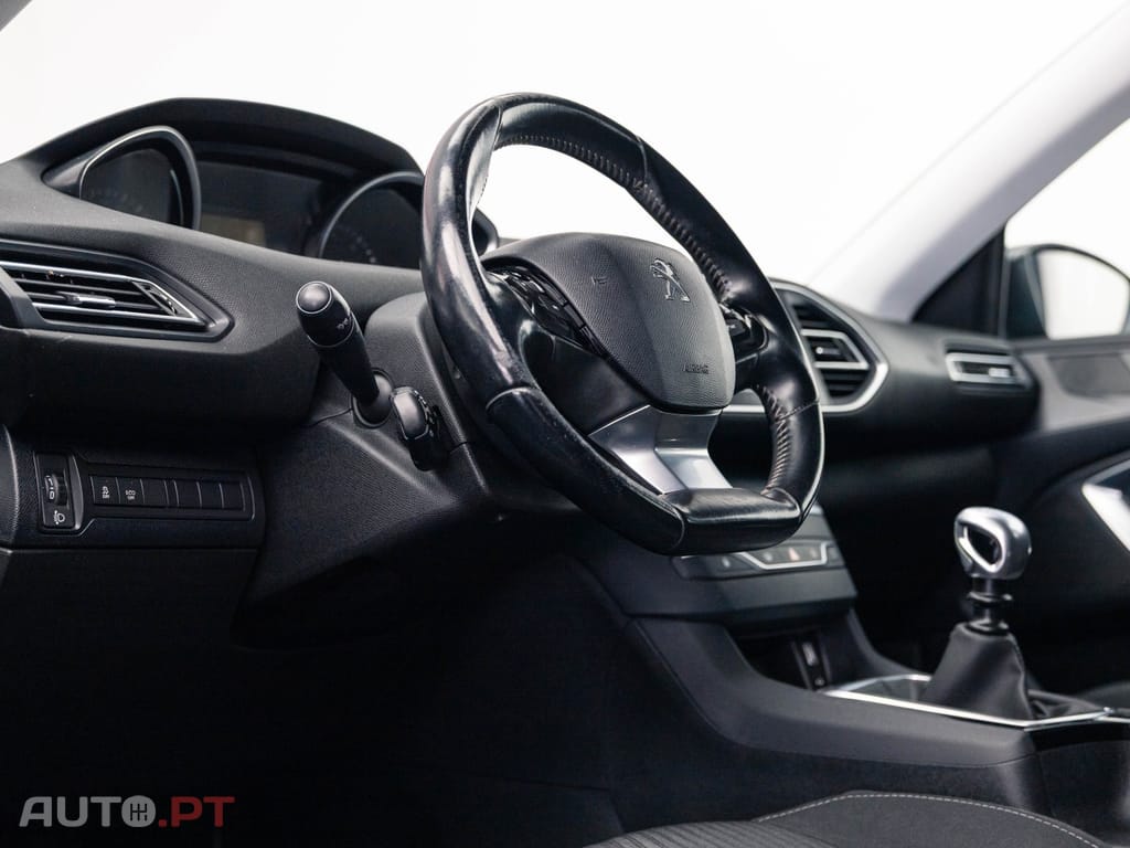 Peugeot 308 1.6 BlueHDi Allure