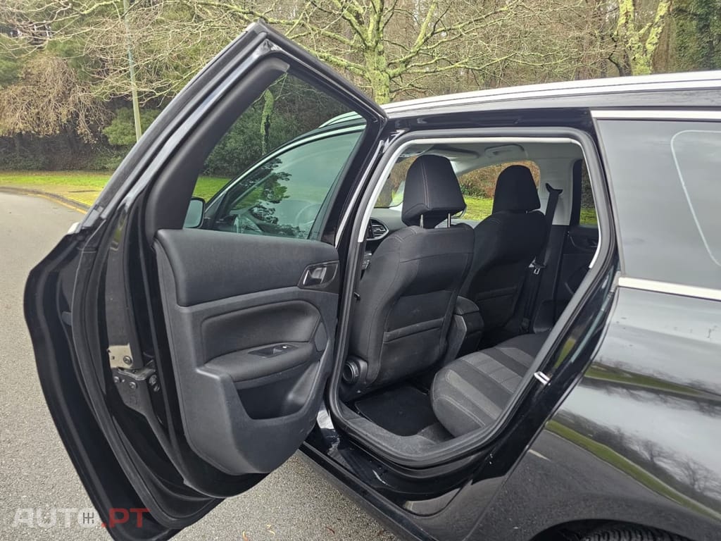 Peugeot 308 SW 1.6 BlueHDi Active J17