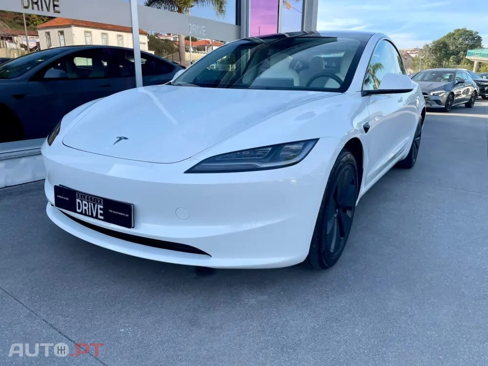 Tesla Model 3 Tração Traseira Premium