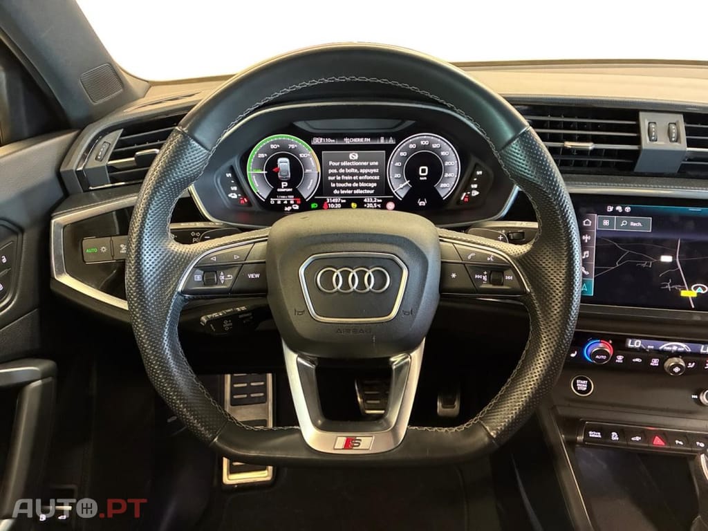 Audi Q3 45 TFSIe S line S tronic