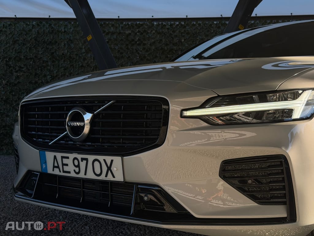 Volvo V60 2.0 T6 AWD TE R-Design