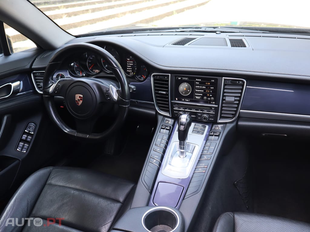 Porsche Panamera Platinum Edition