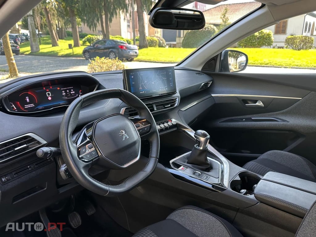 Peugeot 3008 1.5 BlueHDi Active