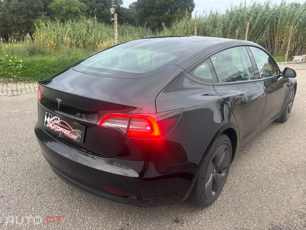 Tesla Model 3 Standard Range Plus RWD